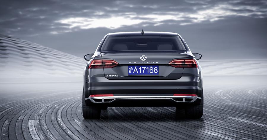  Volkswagen Phideon 2016 года  (CN) (фото 8 из 32)